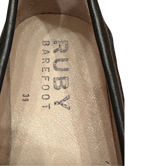 NWOT Ruby Barefoot Black Penny Loafer, Size 39 (US 8) - Picture 7 of 7